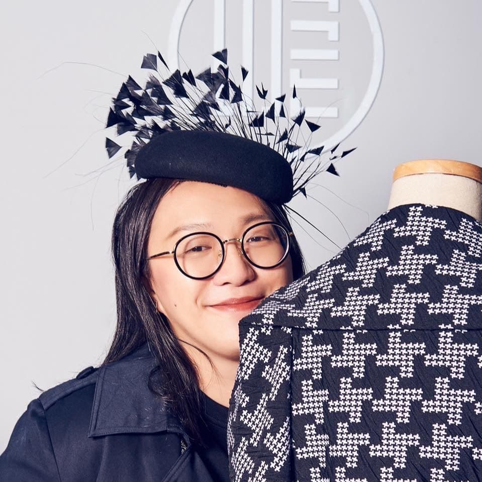 打造科技幻彩中國風，「光」的藝術服飾品牌－WANGLILING