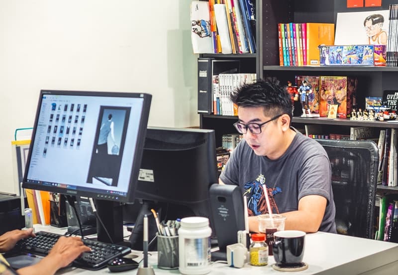 從紙本過度網路平台,《宅男打籃球》作者洪元建的漫畫人生